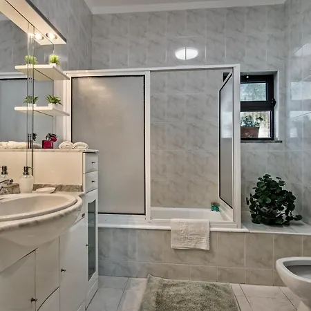 Sao Miguel - * Armacao de Pera