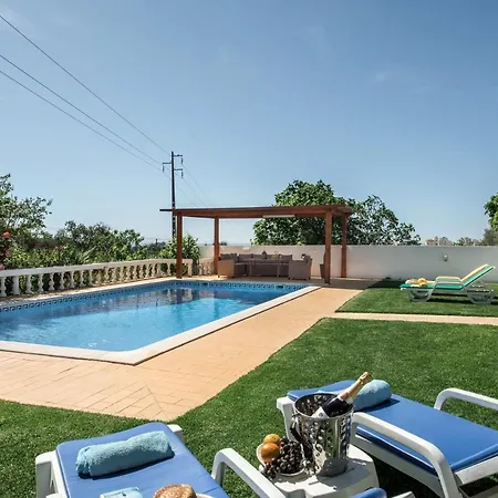 Sao Miguel - * Armacao de Pera